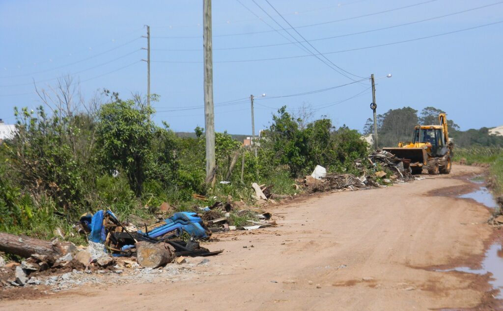 2610 LIXO TORRES ESTRADA 1