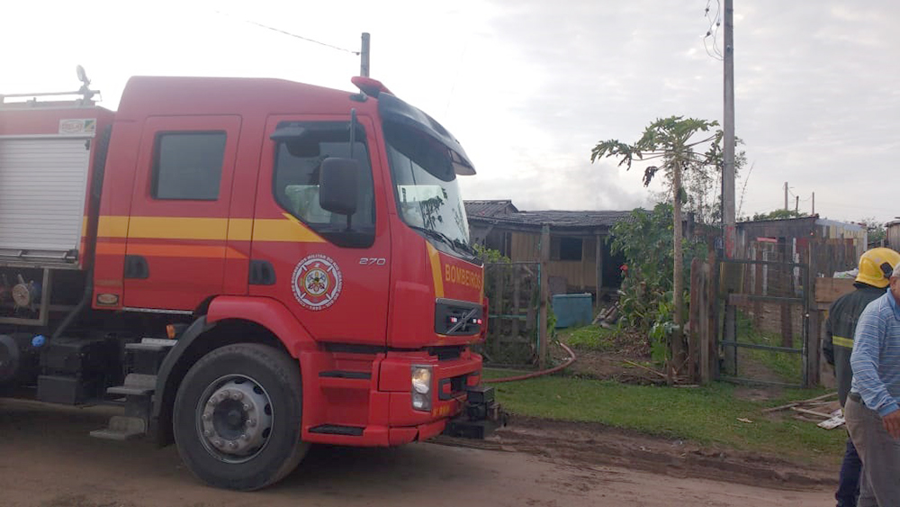 0407 INCÊNDIO TRAMANDAÍ