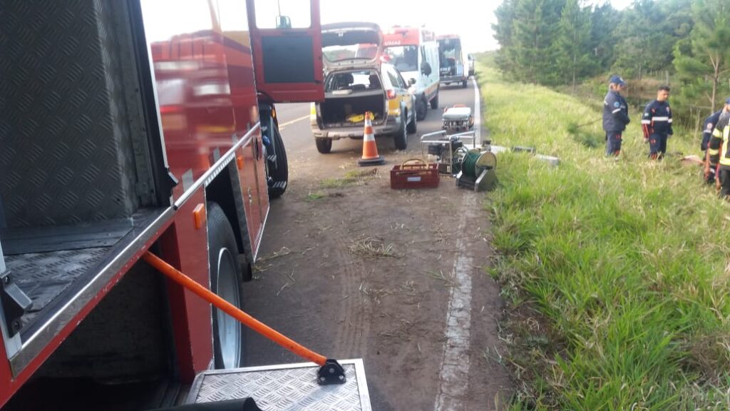 Equipes do CRBM, do SAMU e dos Bombeiros atendenram a ocorrência. Foto CRBM