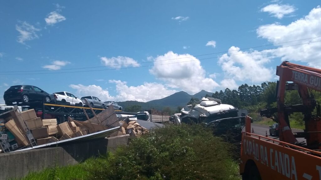 2911 ACIDENTE BR101 TRÊS CACHOEIRAS