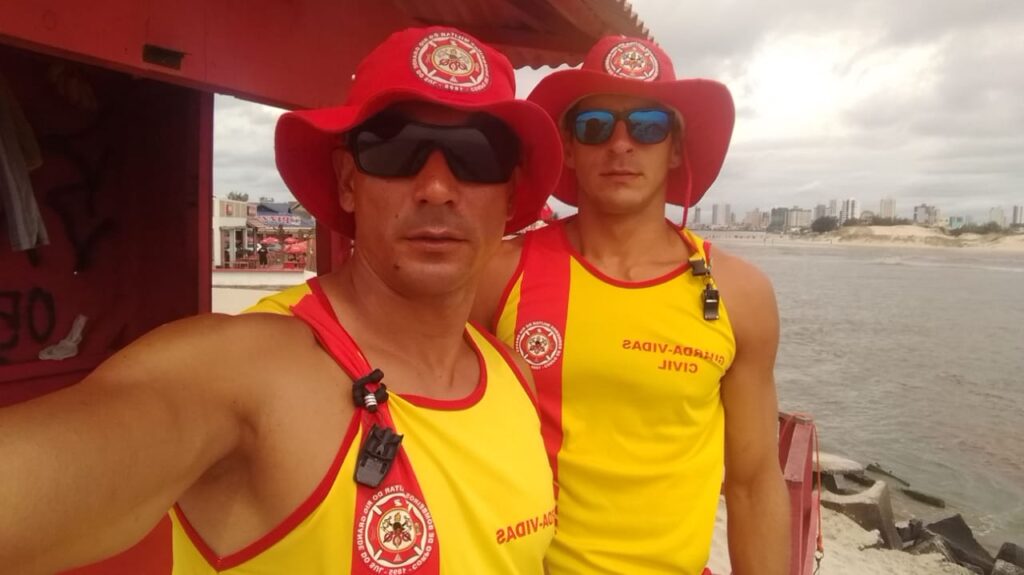 0301 GUARDA VIDAS BARRA RIO TRAMANDAÍ