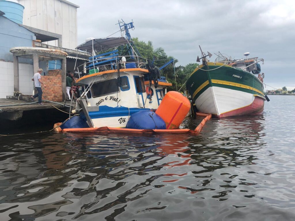 270219 ACIDENTE BARCO RIO MAMPITUBA 04