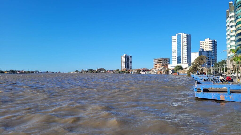 120622 RIO TRAMANDAÍ RESSACA