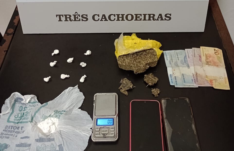 Traficante foi flagrado com maconha e cocaína em Três Cachoeiras. Foto: Brigada Militar