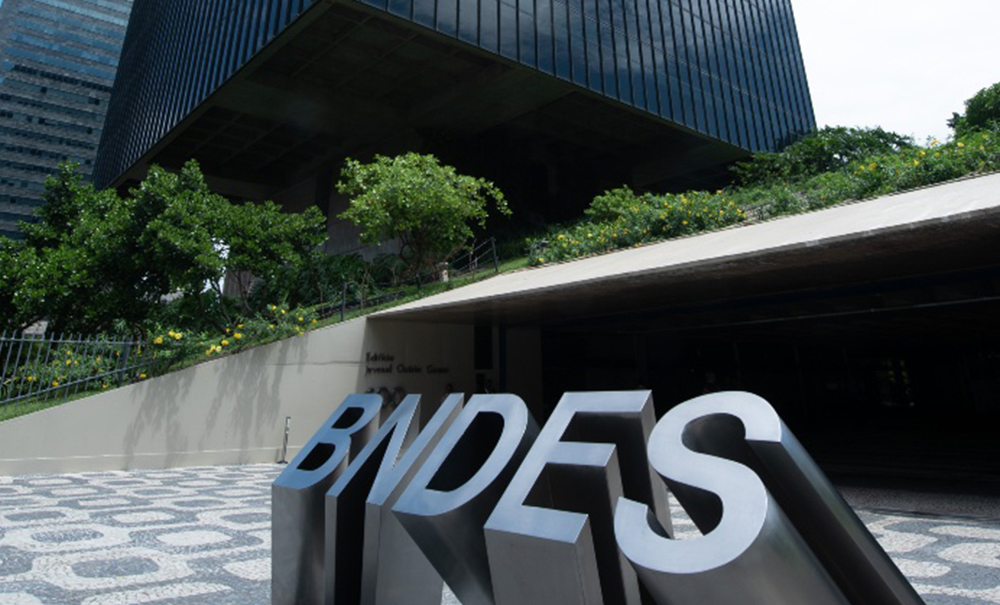 BNDES abre concurso público com salário inicial de R$ 20,9 mil