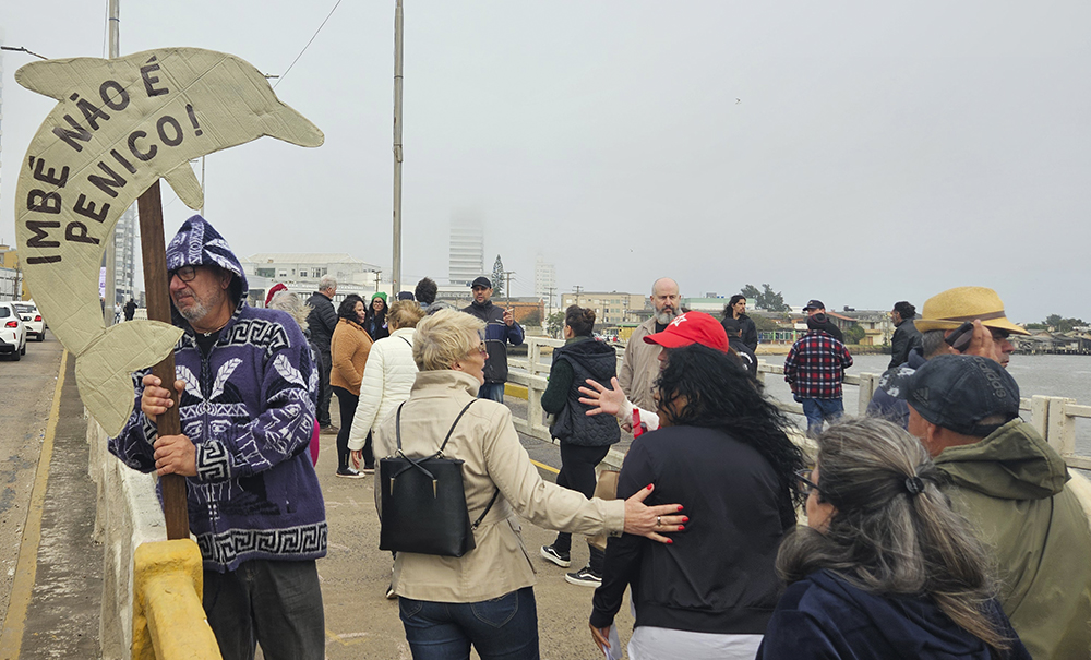 310824 PROTESTO CORSAN TRAMANDAÍ IMBÉ 2