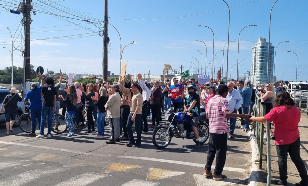 160924 PROTESTO ESGOTO CORSAN RIO TRAMANDAÍ 5